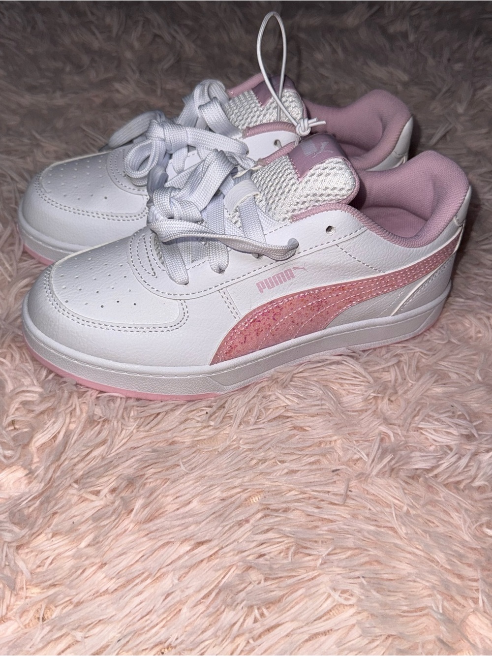 Puma Girls White and Pink Low-Top Sneakers